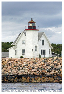 Wing's Neck Light