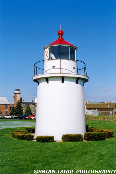 NewburyportOuterRangeLight-V-1